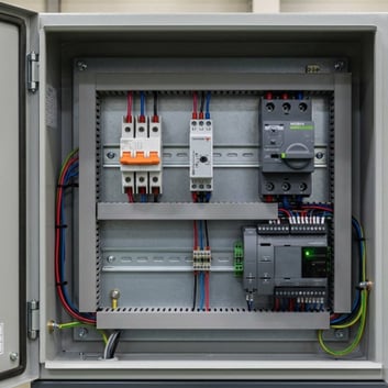 Enclosure_DIN_Rail